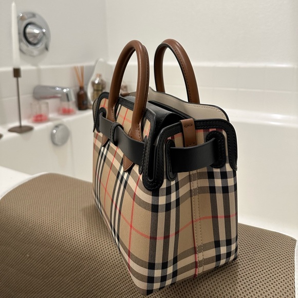 BURBERRY BAG - Picture 2 of 3